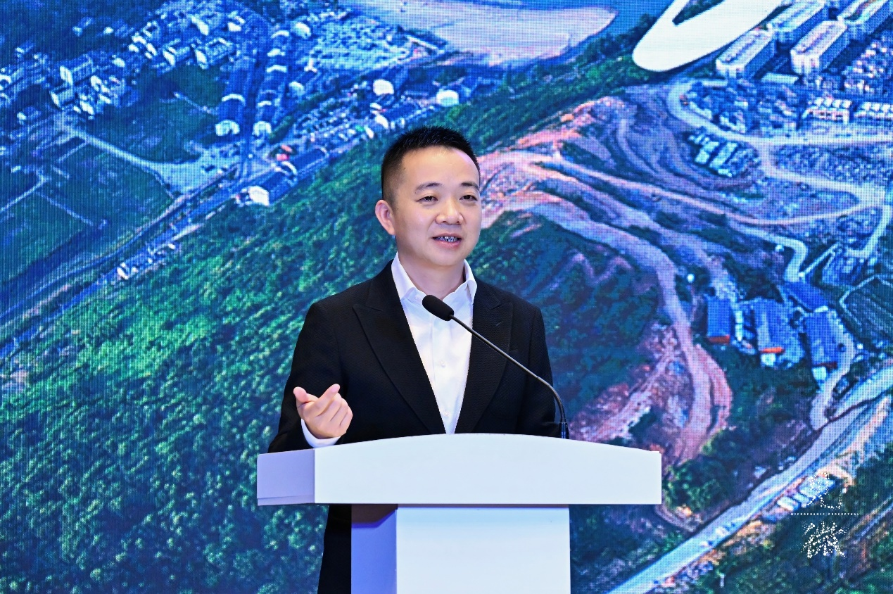 图注：中共苍南县委常委、宣传部部长邱智强.png